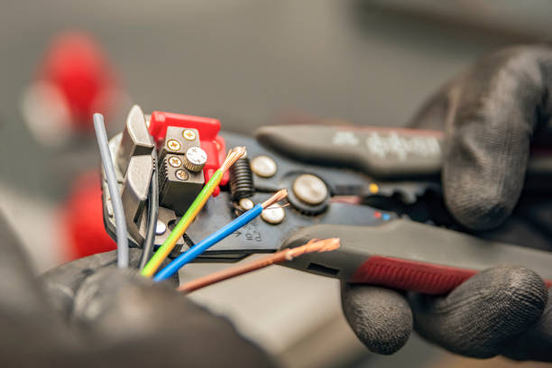 Best Affordable Electrician  in Ash Grove, MO